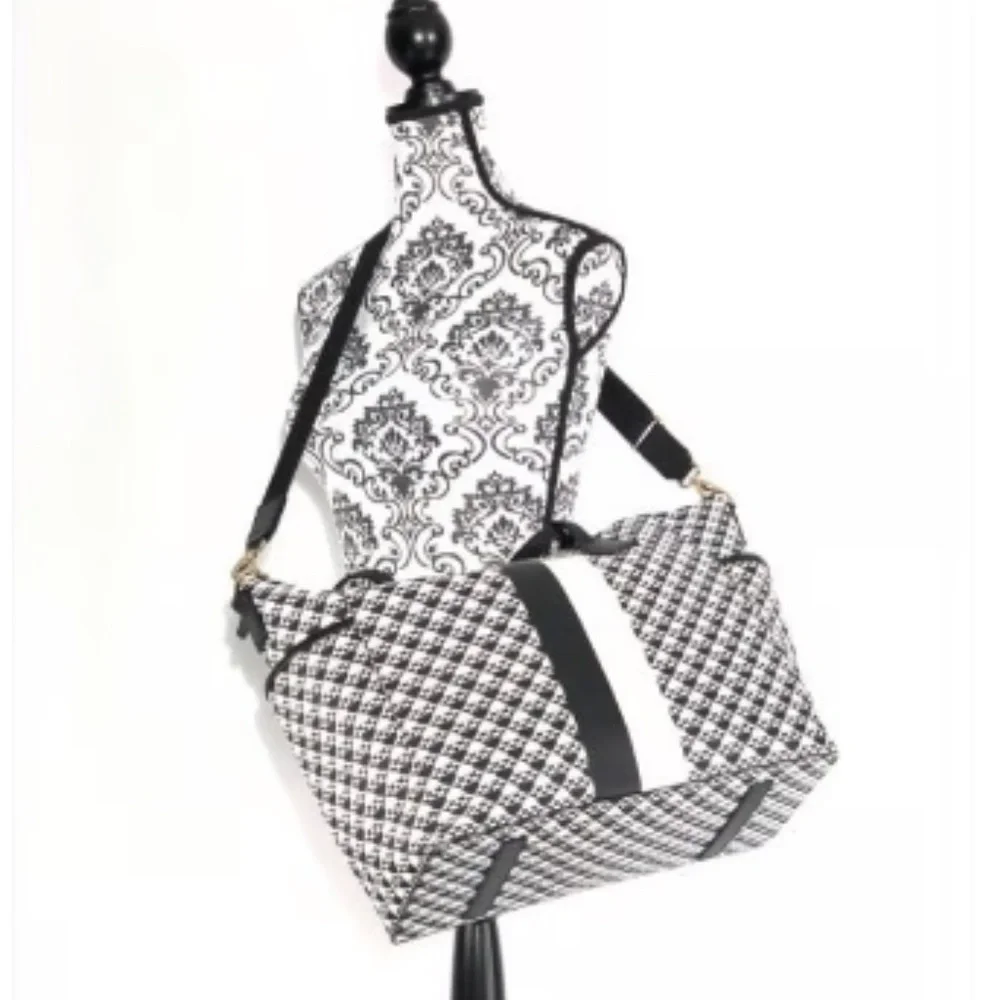 Kate Spade New York Adaira Baby Bag Penn Place Vinyl Black/White Print ♠️ - Picture 16 of 16